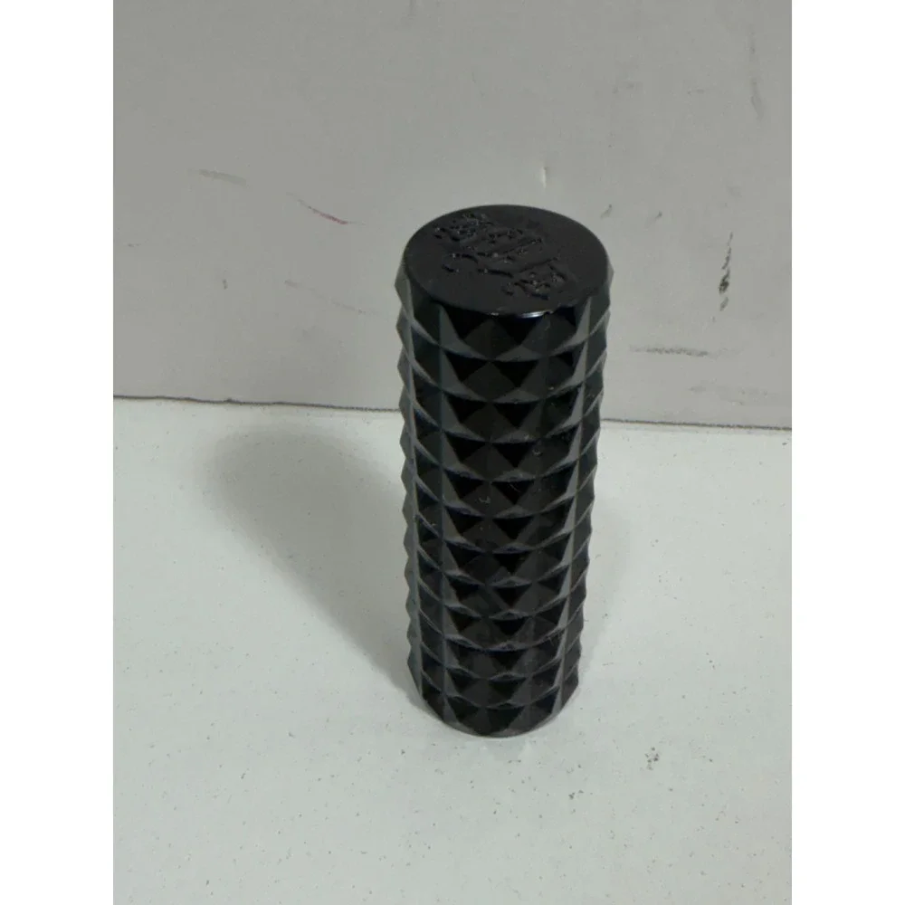 Kat Von D Studded Kiss Lipstick NaYeon Gunmetal Black Shimmer 3.0g Italy‎